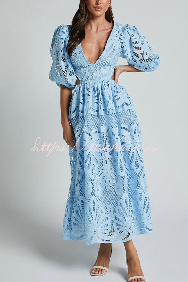 Classic Vintage & Enduringly Stylish Dress