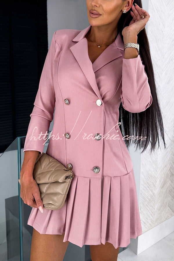 Polished Dress with an Effortless Classic Look