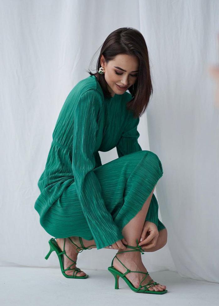 Beautifully Crafted Dress in a Classic Style