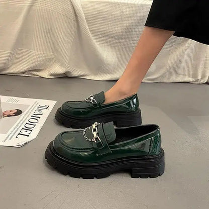 Chic Orthopedic Loafers with Unique Design