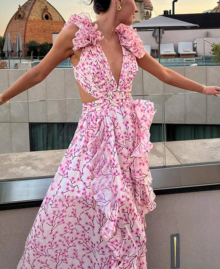 Well Tailored Dress with a Graceful Silhouette