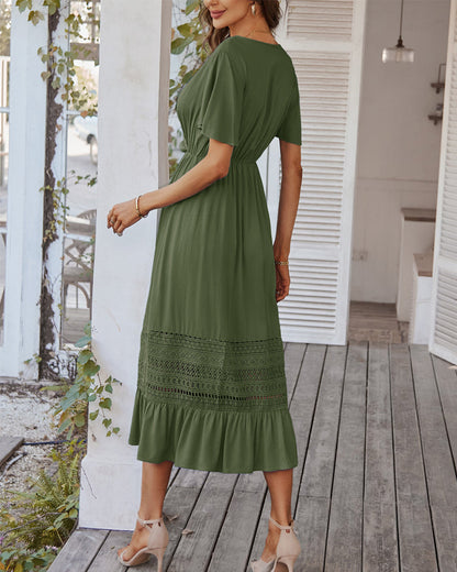 Gracefully Styled Dress for Any Occasion