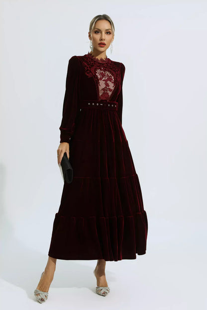 Classic Vintage & Enduringly Stylish Dress