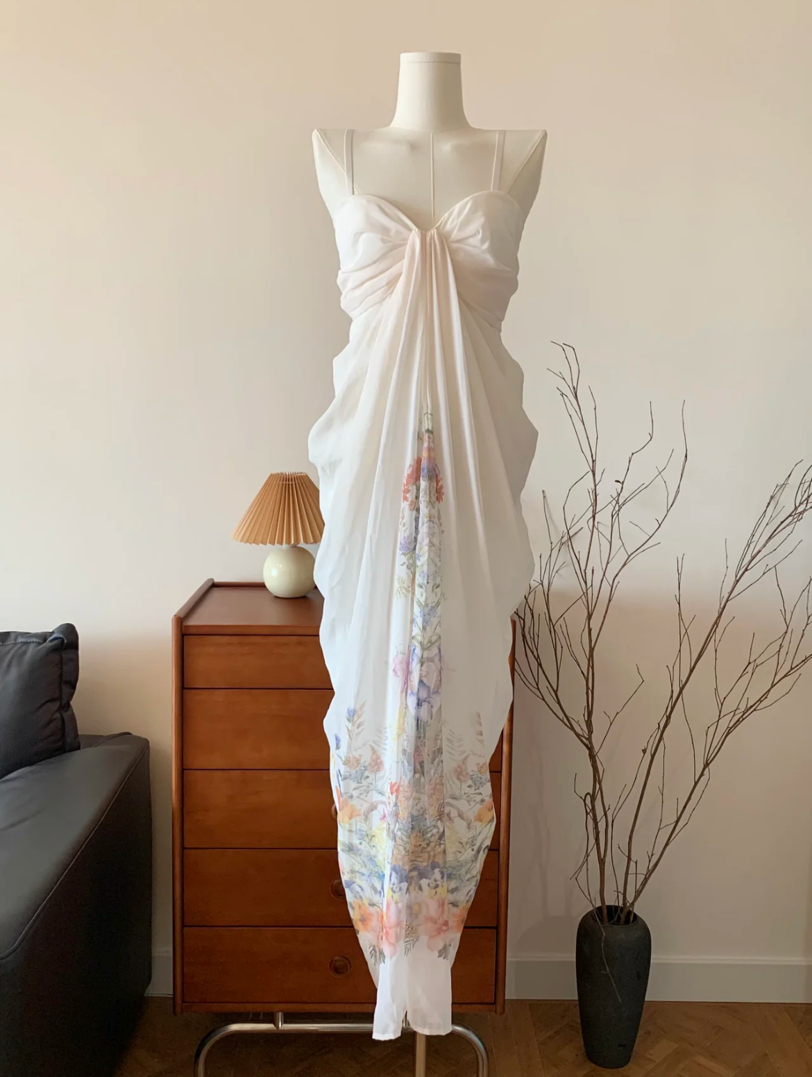 Classic Vintage & Enduringly Stylish Dress
