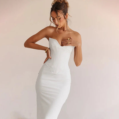 Effortlessly Elegant Dress with a Timeless Design
