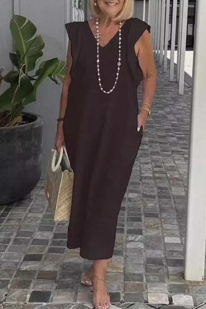 Beautifully Finished Dress in a Timeless Design