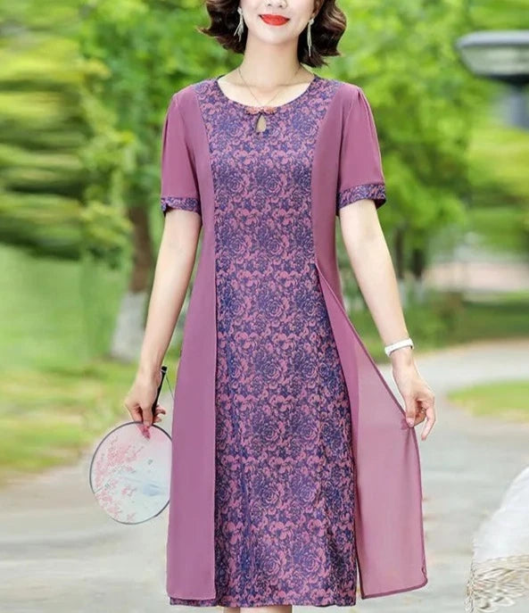 Effortlessly Elegant Dress with a Timeless Design