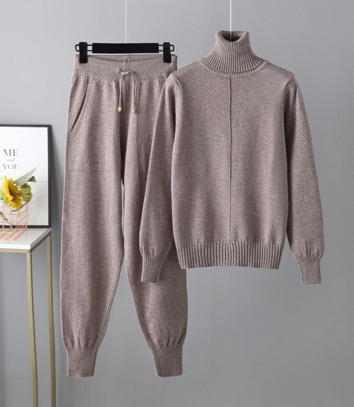 A Vintage Style Pants with Delicate Timeless Details
