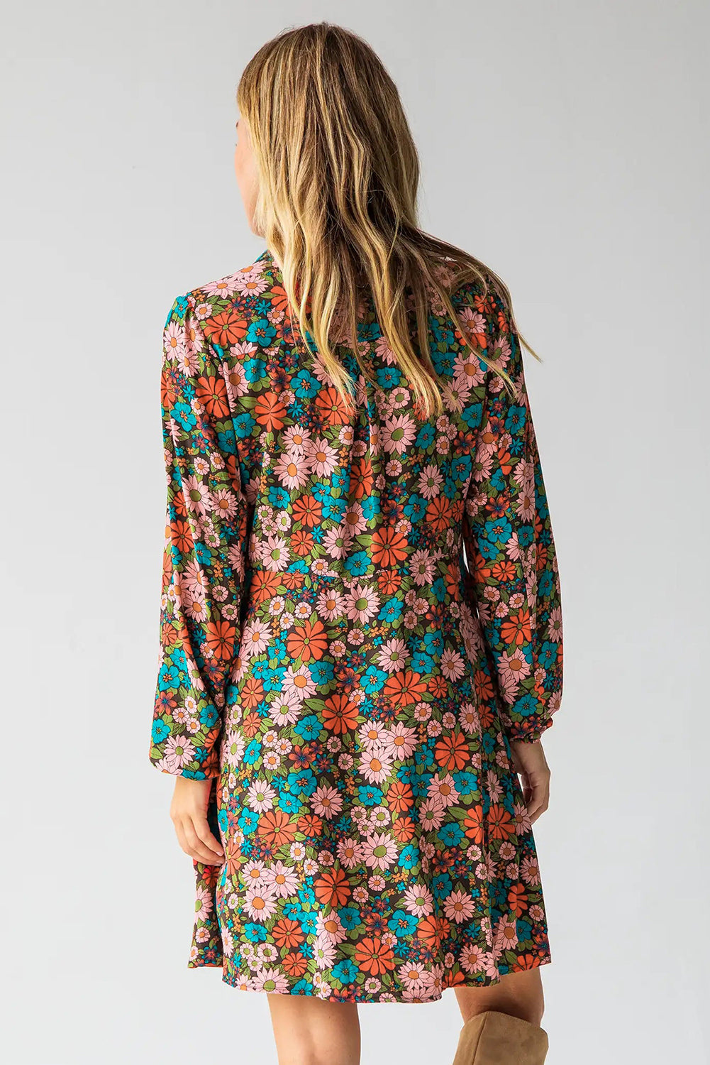 Classic Vintage Dress with a Flattering Fit