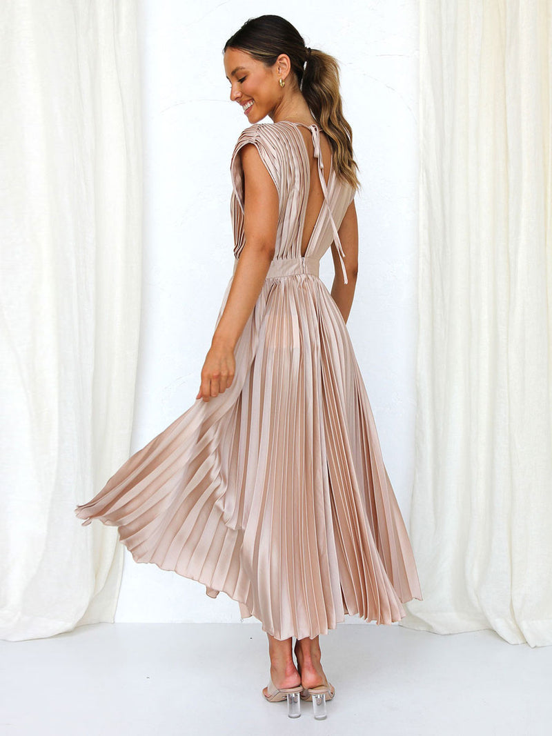 Sophisticated Dress with a Clean Classic Look