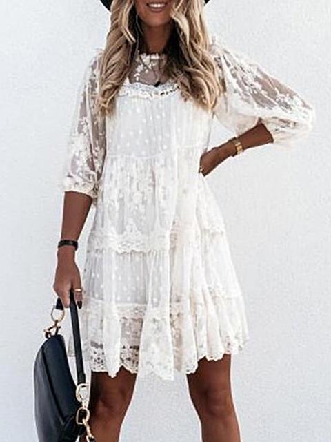 Beautifully Finished Dress in a Timeless Design