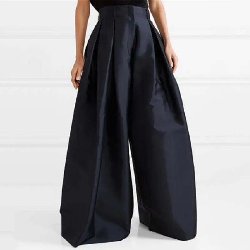 Classic Vintage Pants with a Flattering Fit