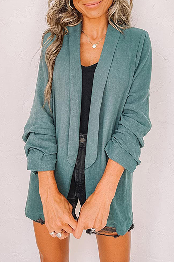 Sophisticated Garment with a Clean Classic Look