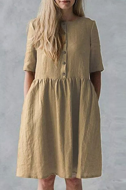 Gracefully Styled Dress for Any Occasion