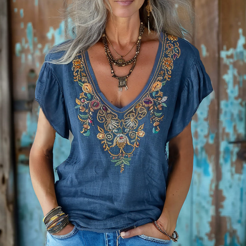Effortlessly Elegant Shirt with a Timeless Design