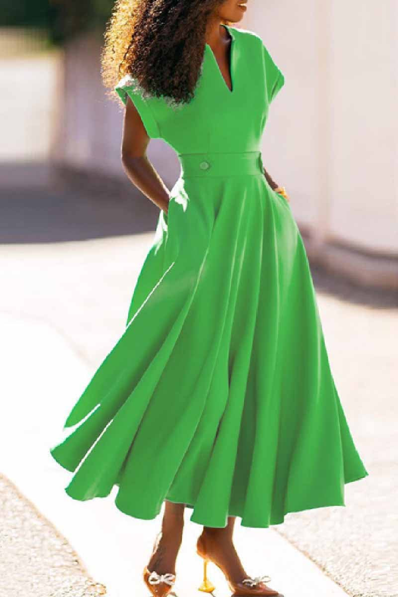 Sophisticated Dress with a Clean Classic Look