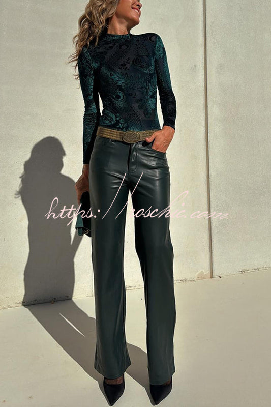 Beautifully Finished Pants in a Timeless Design