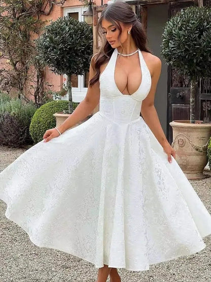 Sophisticated Dress with a Clean Classic Look