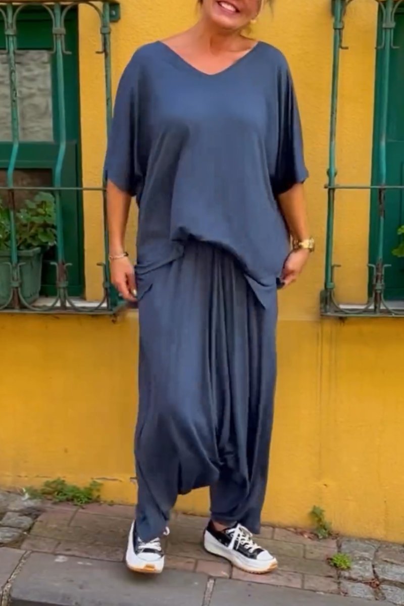 Effortlessly Elegant Garment with a Timeless Design