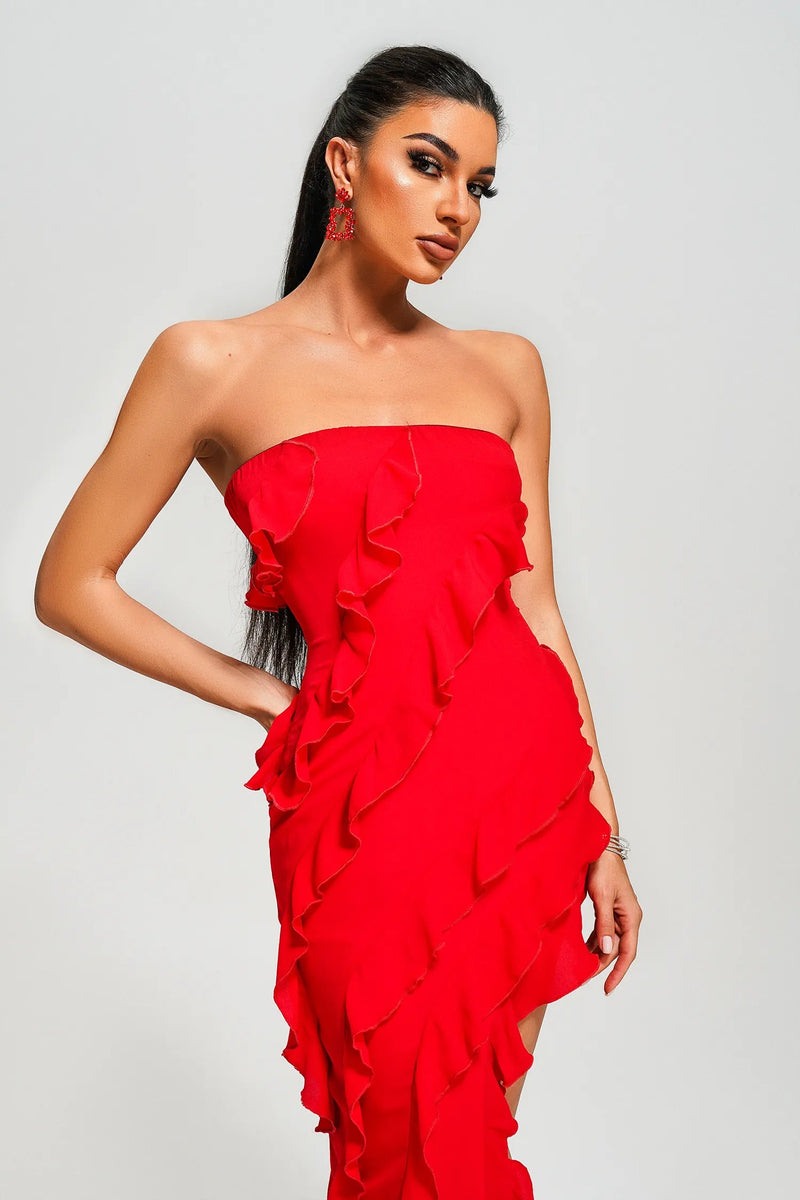 Beautifully Finished Dress in a Timeless Design