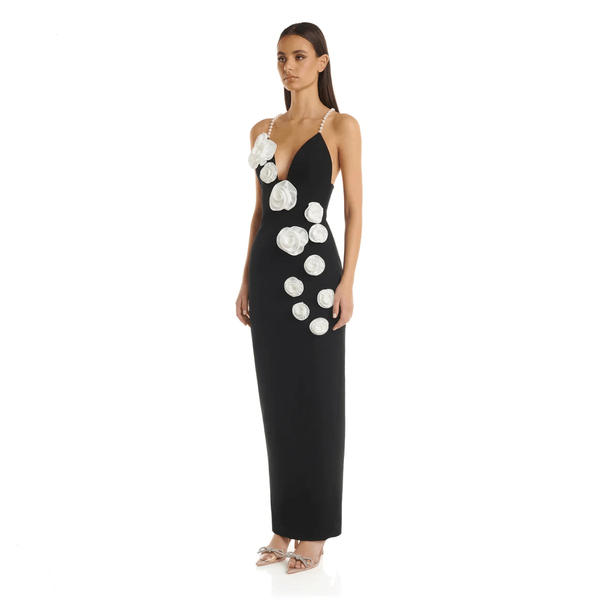 Beautifully Finished Dress in a Timeless Design