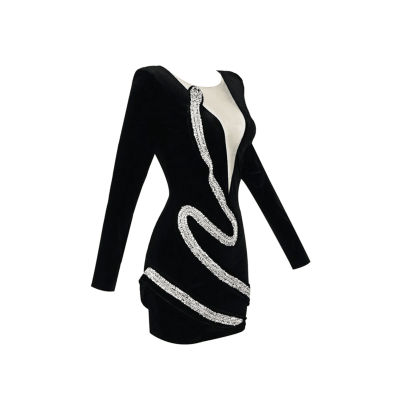 Well Tailored Dress with a Graceful Silhouette