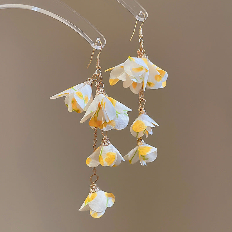 Beautiful Silver Earring with Unique Style