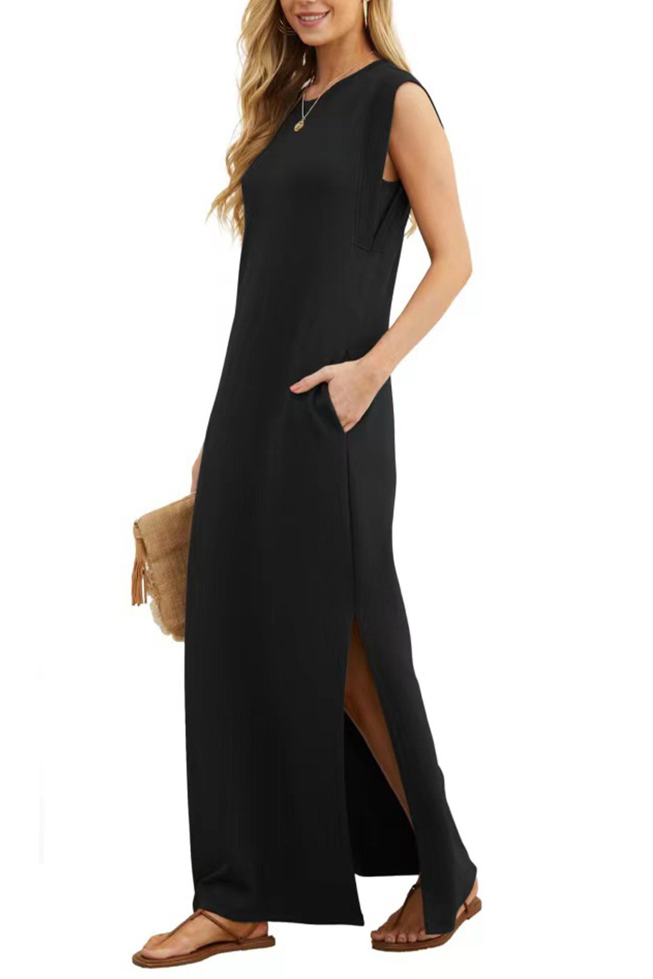 Beautifully Finished Dress in a Timeless Design