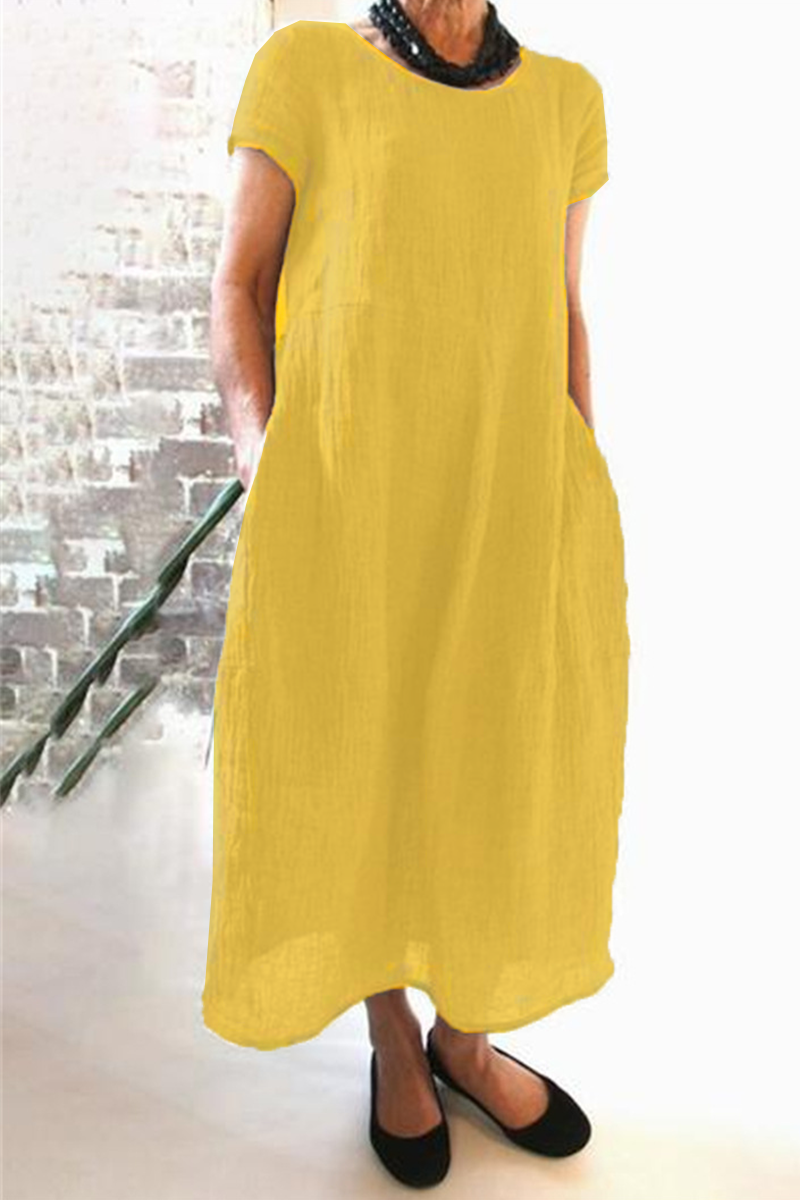 Well Tailored Dress with a Graceful Silhouette
