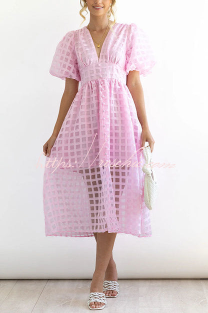 Classic Vintage & Enduringly Stylish Dress