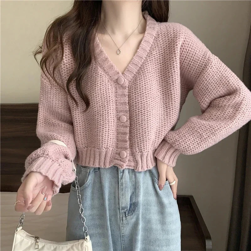 Classic Vintage & Enduringly Stylish Cardigan