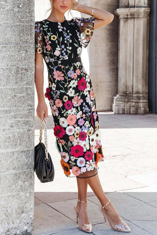 Classic Vintage Dress with a Flattering Fit