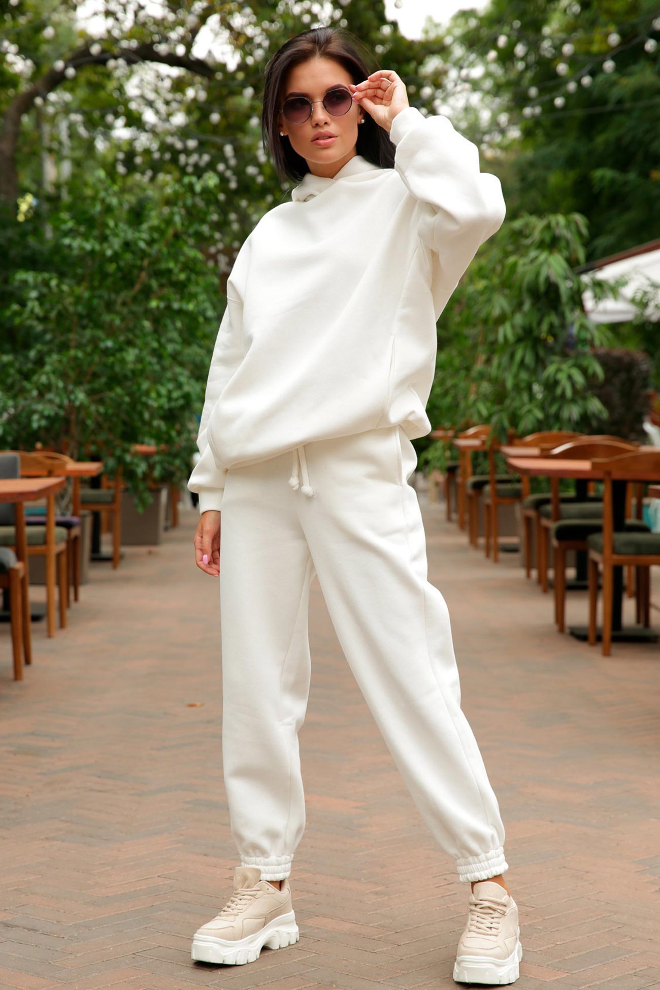Classic Vintage Pants with a Flattering Fit