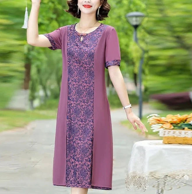 Effortlessly Elegant Dress with a Timeless Design