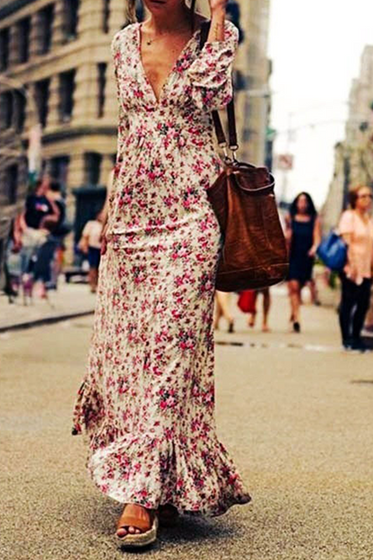 Classic Vintage & Enduringly Stylish Dress