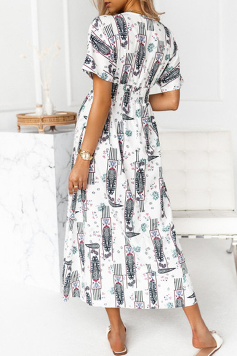 Gracefully Styled Dress for Any Occasion