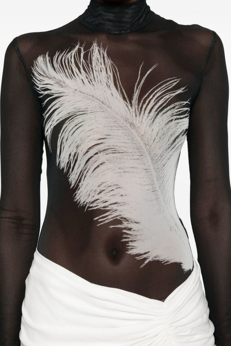 Well Tailored Garment with a Graceful Silhouette