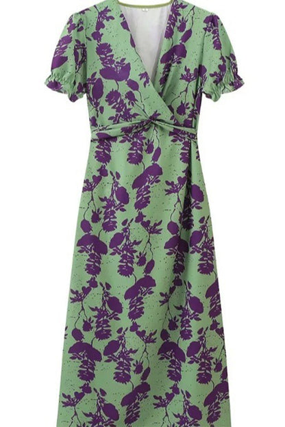 Classic Vintage & Enduringly Stylish Dress
