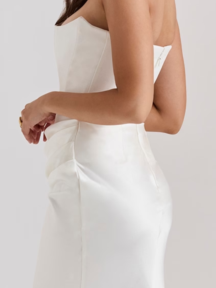 Polished Dress with an Effortless Classic Look