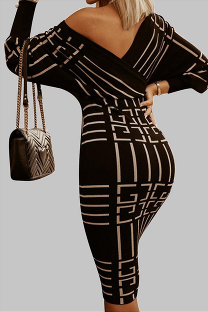 Classic Vintage Dress with a Flattering Fit