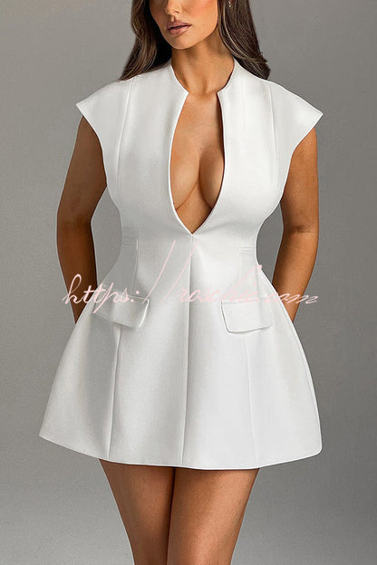 Classic Vintage Dress with a Flattering Fit