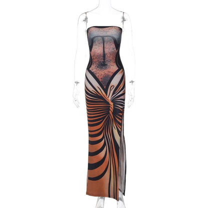 Beautifully Finished Dress in a Timeless Design