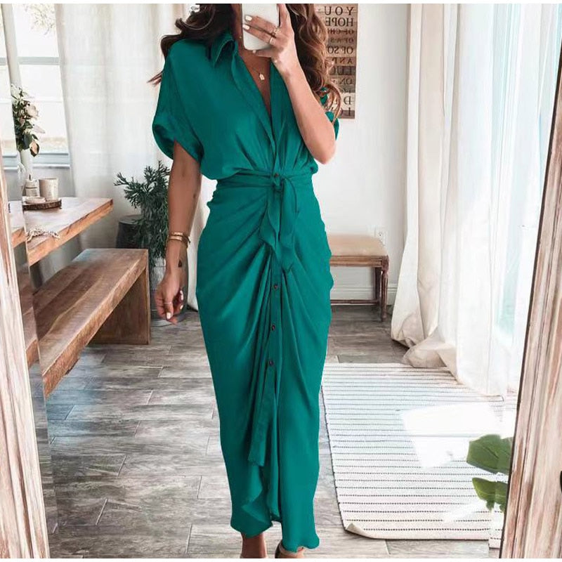 Effortlessly Elegant Dress with a Timeless Design