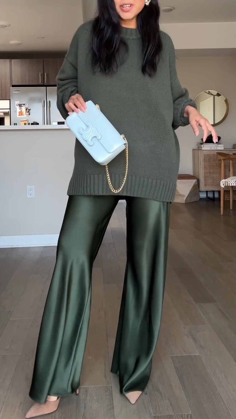 Beautifully Finished Sweater in a Timeless Design