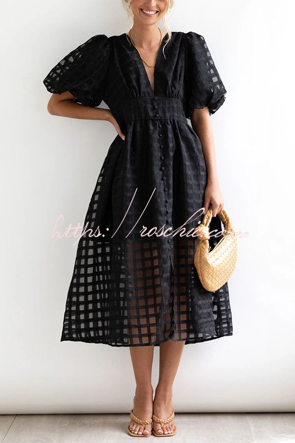 Classic Vintage & Enduringly Stylish Dress