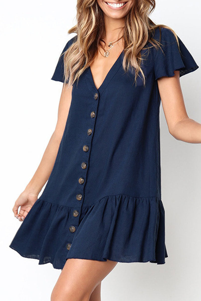 Effortlessly Elegant Dress with a Timeless Design