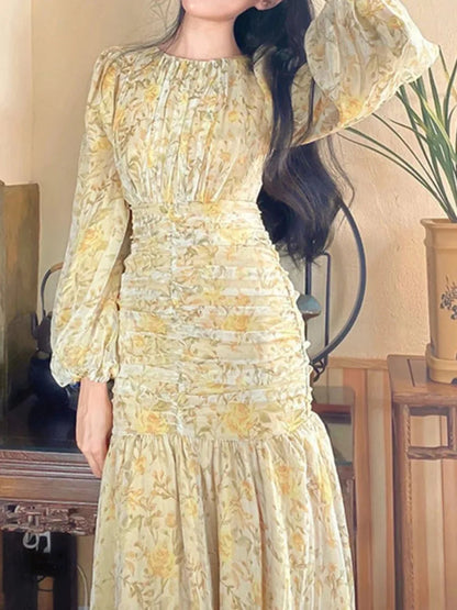 Beautifully Crafted Dress in a Classic Style
