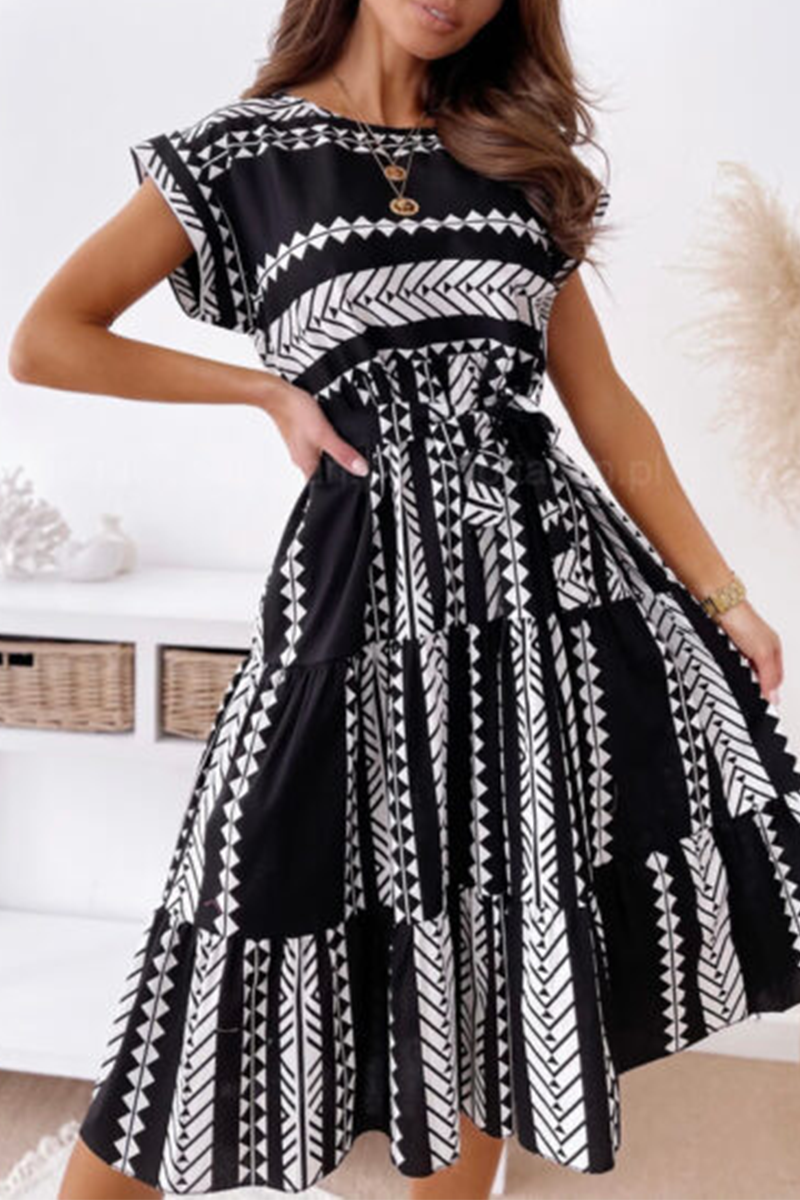 Classic Vintage & Enduringly Stylish Dress