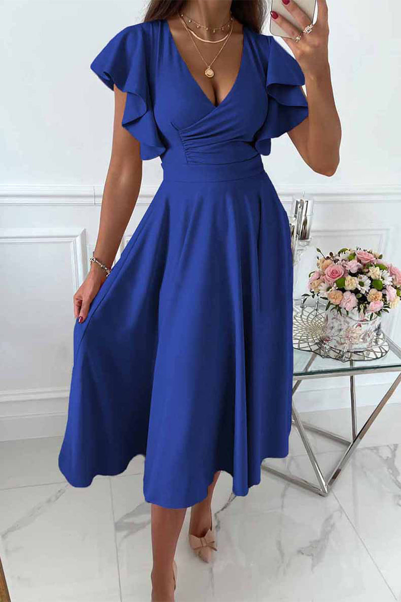 Well Tailored Dress with a Graceful Silhouette