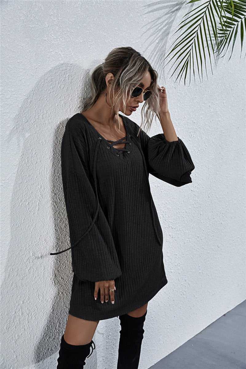 Beautifully Finished Dress in a Timeless Design